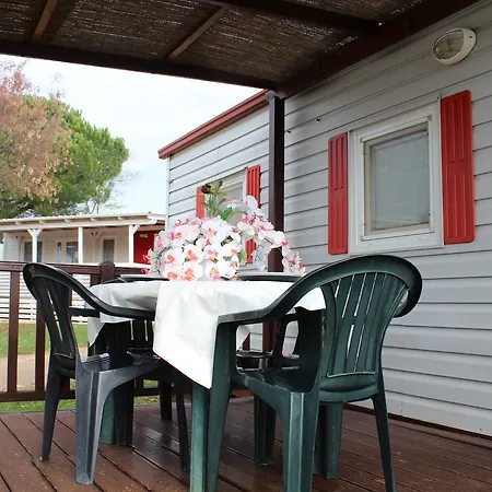Mobile Homes Sunrise Park Umag カリガドル