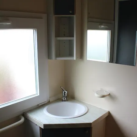 キャンプ場 Mobile Homes Sunrise Park Umag