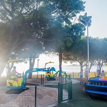 Mobile Homes Sunrise Park Umag カリガドル