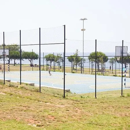Mobile Homes Sunrise Park Umag キャンプ場 4*
