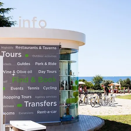 キャンプ場 Mobile Homes Sunrise Park Umag 4*
